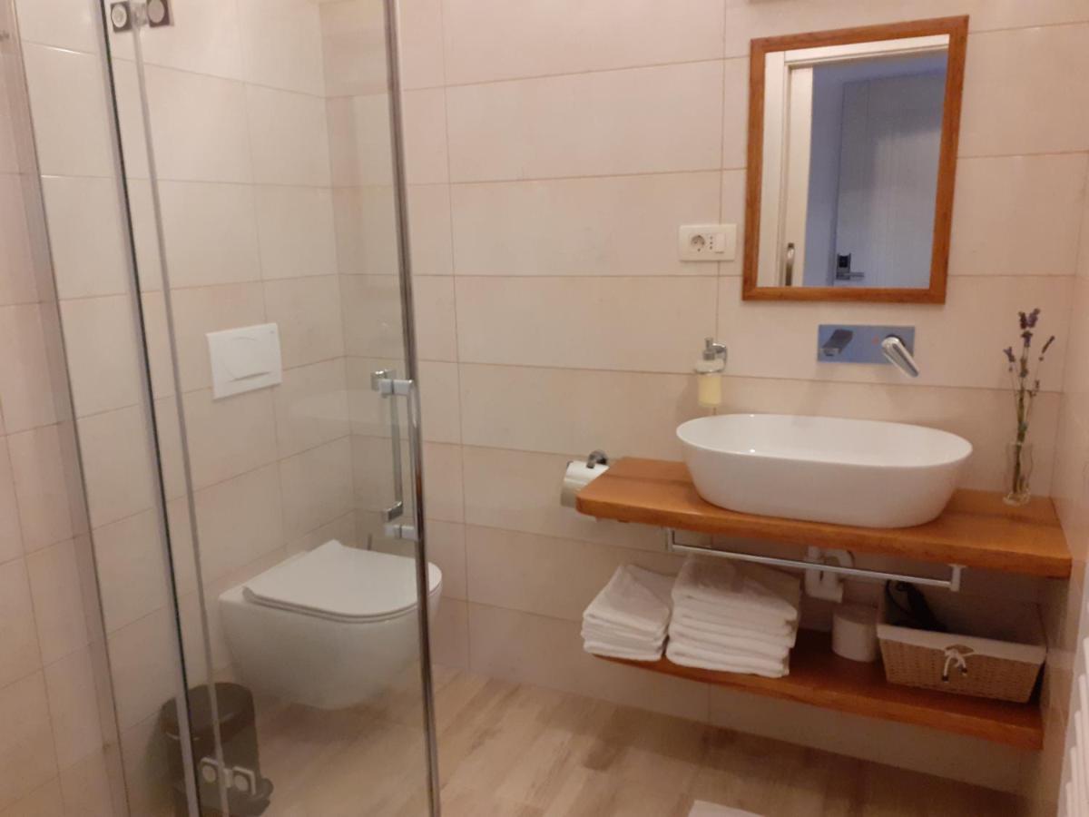Apartmaji In Sobe Odlicna Hisa Štanjel Eksteriør bilde